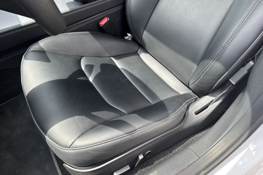 Tesla Model 3 RWD