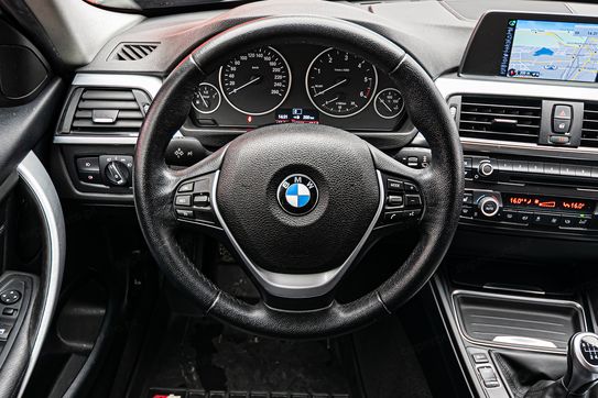 BMW Seria 3 320d 2.0 Modern Line