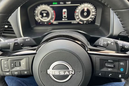 Nissan Qashqai Tekna Xtronic 1.3 DIG-T mHEV