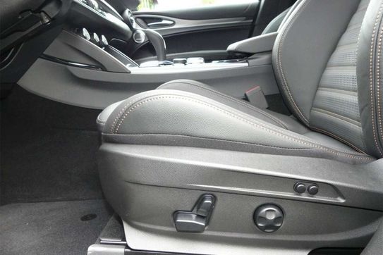 Alfa Romeo Stelvio 2.0 Turbo Intensa Q4