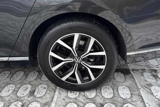 Volkswagen Passat Elegance 1.5 TSI EVO  DSG
