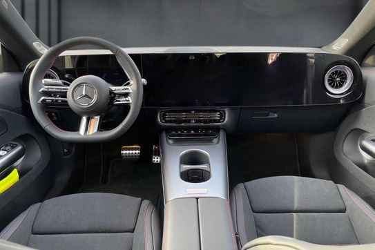 Mercedes CLA 200 AMG Line