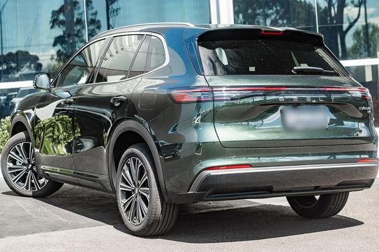 Geely Starray EM-i 1.5 PHEV Max +