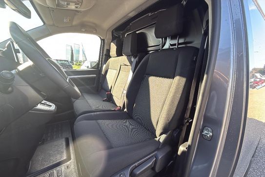 Peugeot Expert XL L2H1 EAT8
