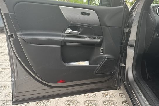 Mercedes GLB 200