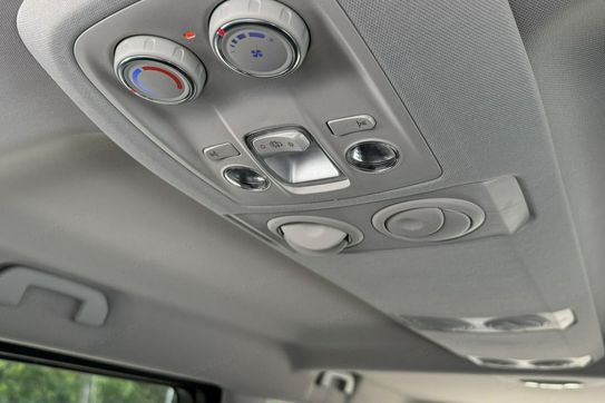 Peugeot Traveller BlueHDi