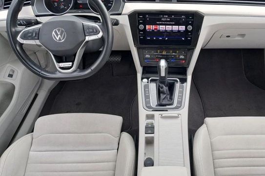 Volkswagen Passat 2.0 TDI Elegance 4Motion DSG