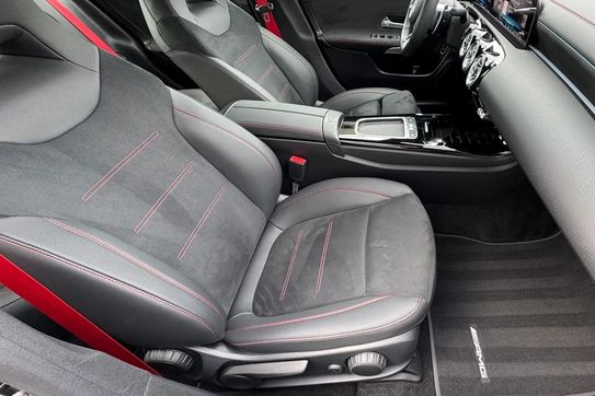 Mercedes CLA AMG 35 4-Matic Shooting Brake