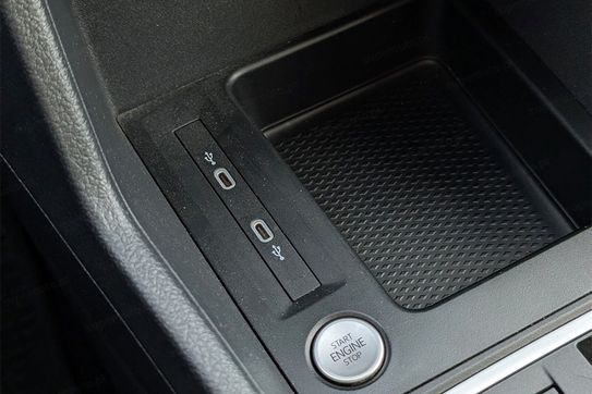 Ford Tourneo Connect L2H1 Titanium AT