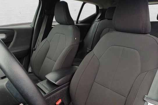 Volvo XC40 B4 B AWD Momentum Pro aut