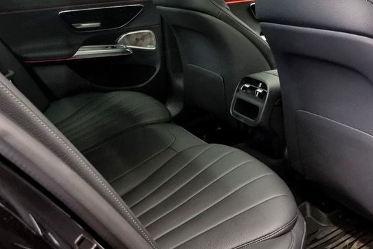 Mercedes Klasa E 200 4-Matic AMG