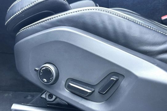 Volvo XC60 B4 B R-Design aut