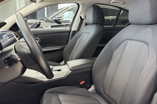 BMW Seria 3 318I Advantage