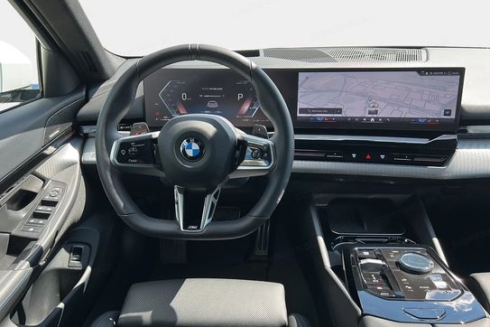 BMW Seria 5 Touring 520d xDrive M Sport