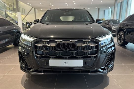 Audi Q7 55 TFSI e quattro S Line