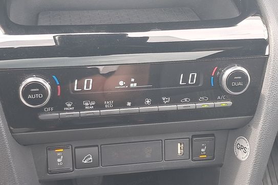 Toyota Yaris Cross Hybrid 1.5 Adventure 4x4