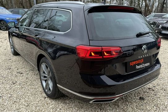 Volkswagen Passat TDI SCR 4Mot. DSG