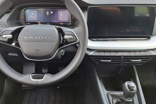 Skoda Octavia Drive Essence 1.5 TSI