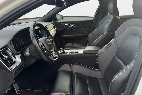Volvo V60 B3 B R-Design aut