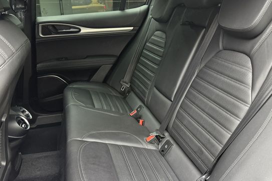 Alfa Romeo Stelvio 2.0 Turbo Veloce Q4