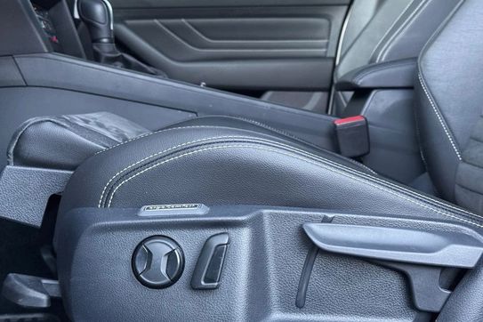 Volkswagen Passat 2.0 TDI Elegance DSG