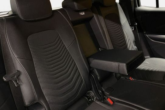 Mercedes GLB 200