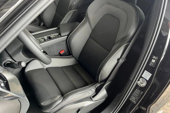 Volvo XC60 T8 Plug-In Hybrid AWD Plus Black Edition