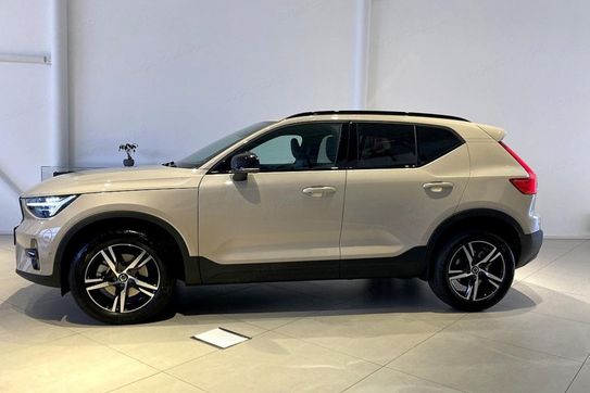 Volvo XC40 B3 Plus Dark