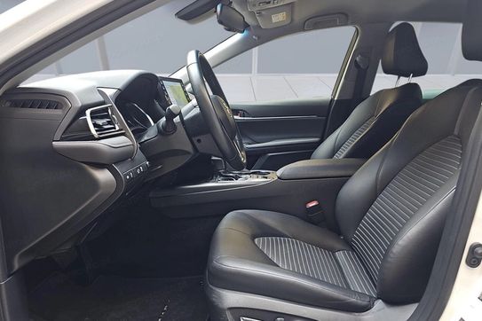 Toyota Camry 2.5 Hybrid Prestige