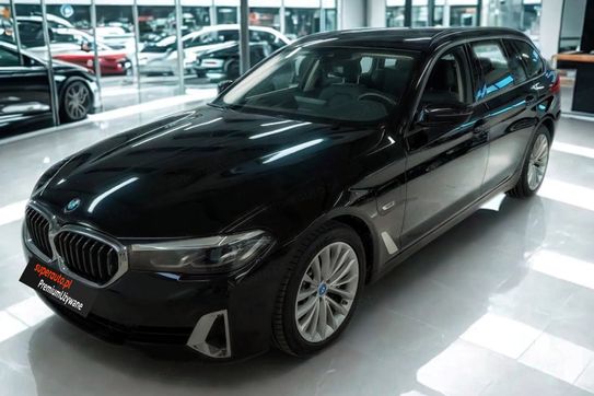 BMW Seria 5 530e xDrive aut