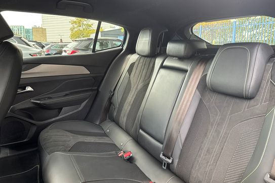Peugeot 408 GT 1.6 Plug-In Hybrid  EAT8