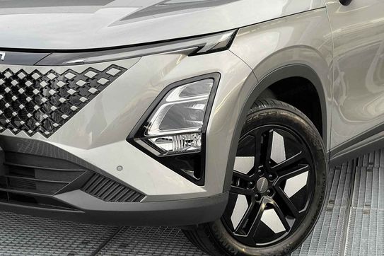 Omoda 5 1.5 T-GDI Hybrid Premium DHT