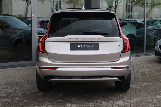 Volvo XC90 T8 AWD Plug-In Hybrid Ultra Dark 7os