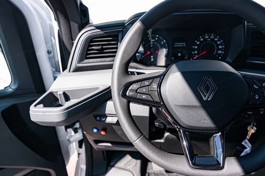 Renault Master L3 Kontener 8EP + Winda