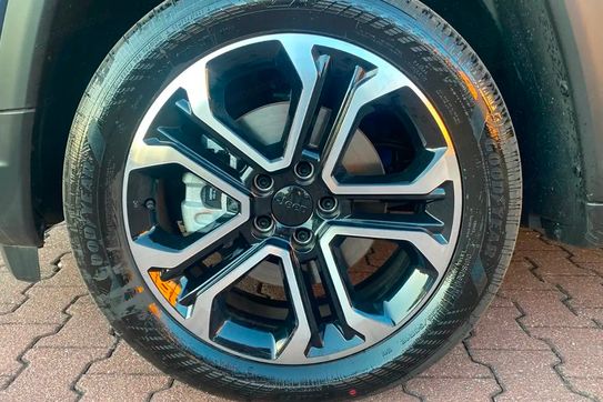 Jeep Compass Altitude 1.5 T4 Turbo MHEV DCT7