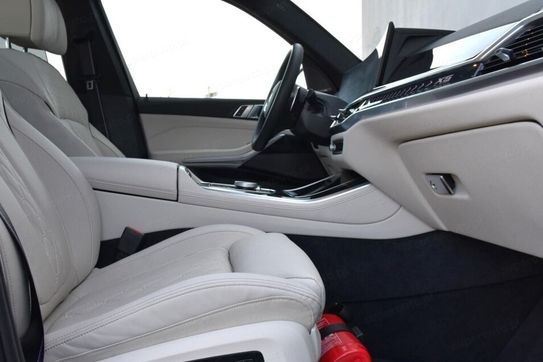BMW X5 xDrive50e Individual Edition