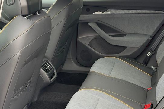 Skoda Superb Drive 2.0 TSI DSG
