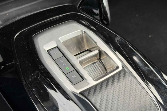 Peugeot 2008 Allure e-DCS 1.2 mHEV