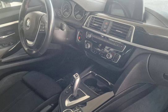 BMW Seria 3 Gran Turismo 320i xDrive Sport Line