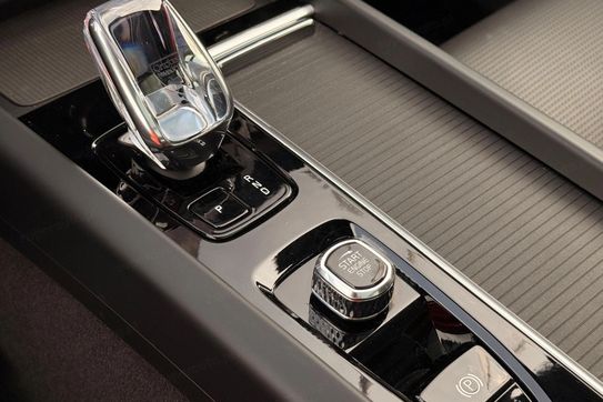 Volvo XC60 B5 B AWD Plus Black Edition