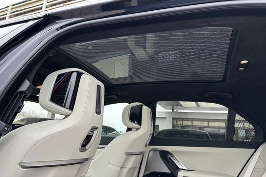 BMW Seria 7 740d xDrive M Sport