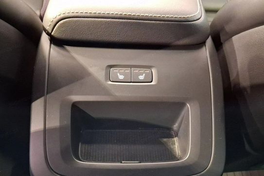 Volvo XC60 B5 B AWD Plus Dark aut