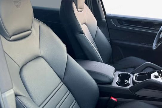 Porsche Cayenne Black Edition