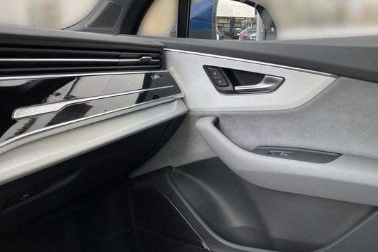 Audi Q7 55 TFSI quattro