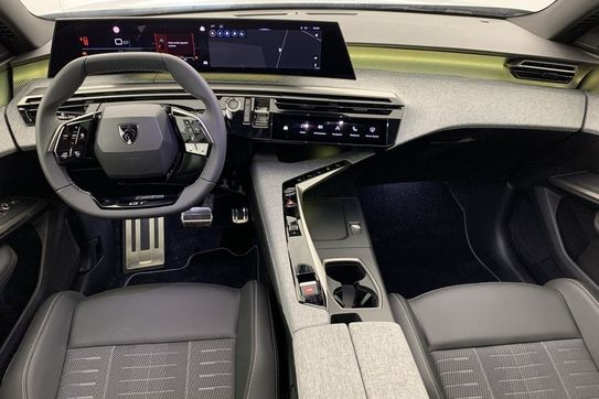 Peugeot 5008 GT 1.2 mHEV e-DCS6