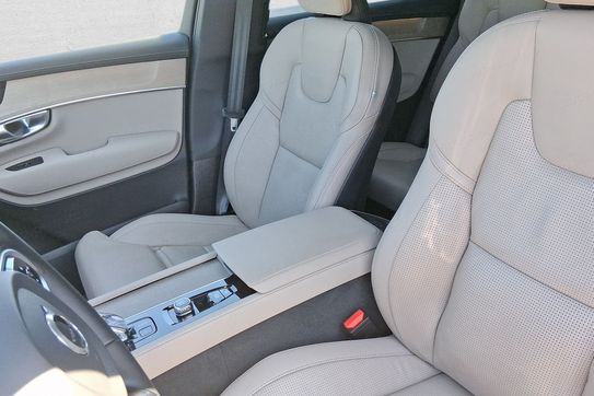 Volvo XC90 B5 B AWD Plus Dark 7os aut