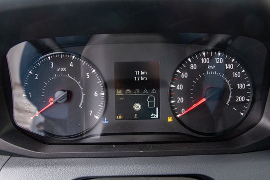 Renault Master L3 Zabudowa 8EP + Tył spanie