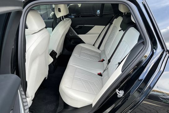 BMW Seria 5 Touring 520d xDrive M Sport