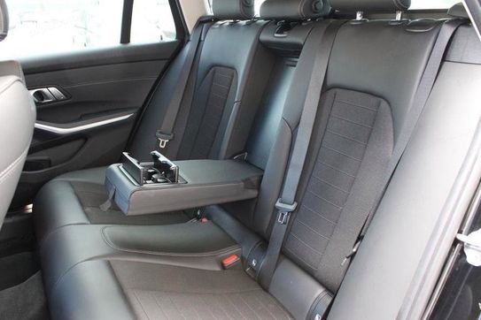 BMW Seria 3 Touring 320d Sport Line