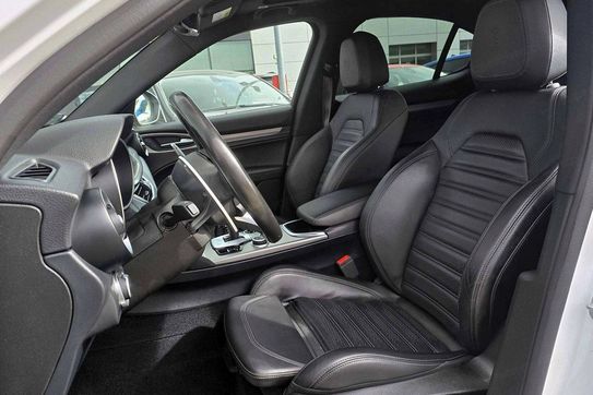 Alfa Romeo Stelvio Turbo Veloce Q4